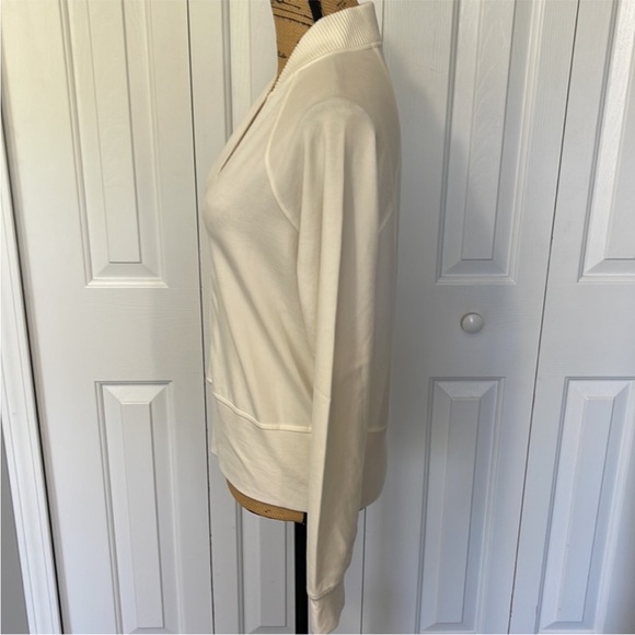 Athleta Eastbound V-Neck Sweatshirt in Magnolia S - Picture 5 of 9